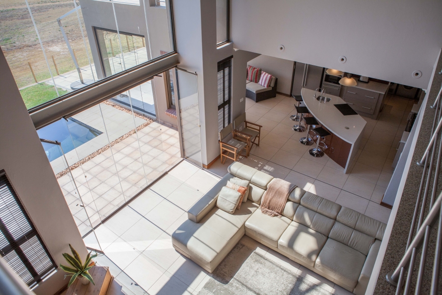 5 Bedroom Property for Sale in The Coves North West